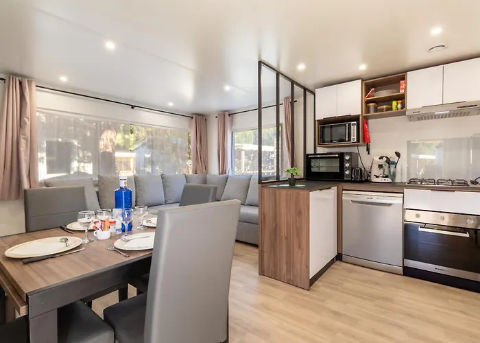 אתר קמפינג Mobilhome Soleia 2023 Mar Estan 4x